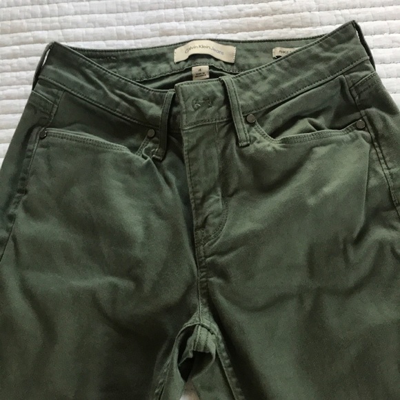 Pants - Picture 2 of 4